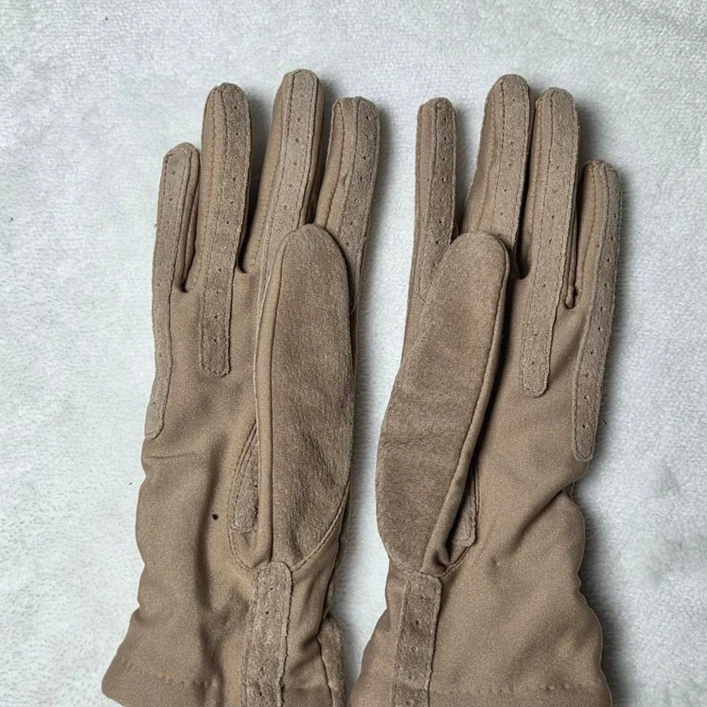 Vintage Isotoner‎ Tan leather gloves with suede interior #tanleathergloves